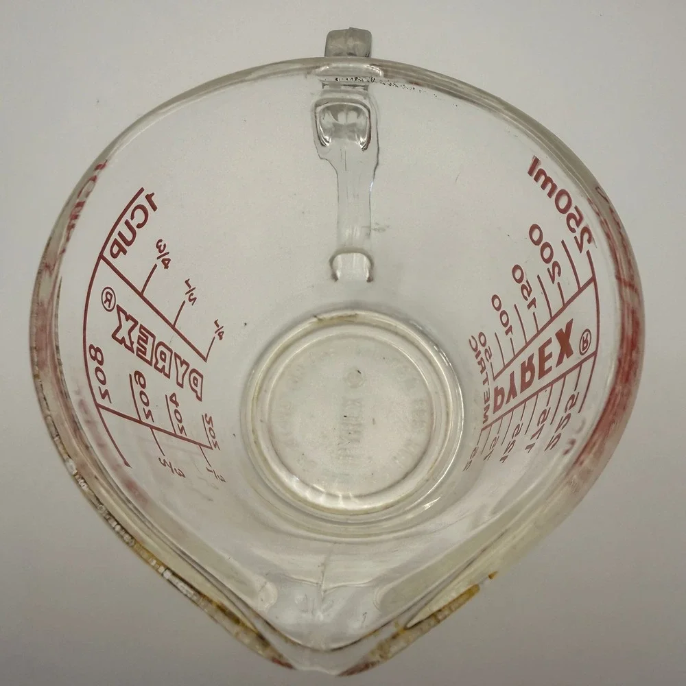 Vintage Pyrex 1 Cup 8oz 250ml Glass Measuring Cup Red Lettering D-Handle